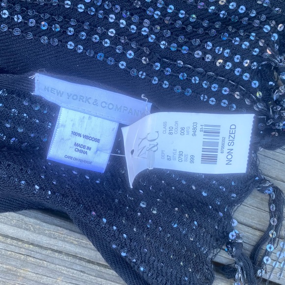 New York & Co black w/ silver sequin pashmina scarf wrap 100% Viscose - NWT - Picture 8 of 13